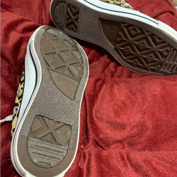 Sneakers - Picture 8 of 8